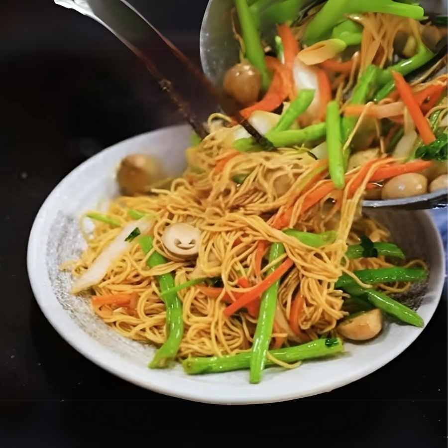 Binh Tay Nam Huong Vegeterian Mushroom Flavor 80g (Mi Goi Chay) - Image 3