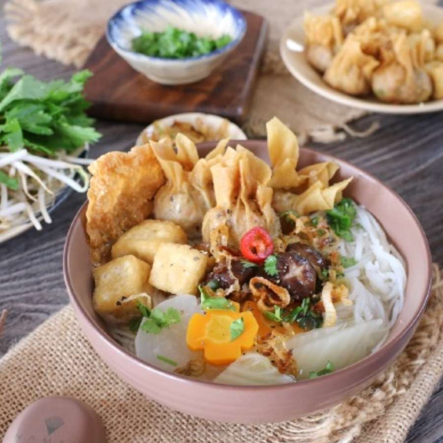 Bundle of 12 Boxes Spice Cube Veg Hu Tieu 75g (Vien Gia Vi Bao Long Hu Tieu Chay) - Image 2
