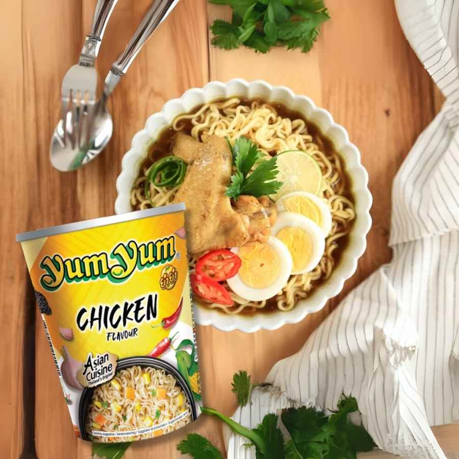 Yum yum Noodle Cup Chicken 70g (Mi Ly) - Image 2